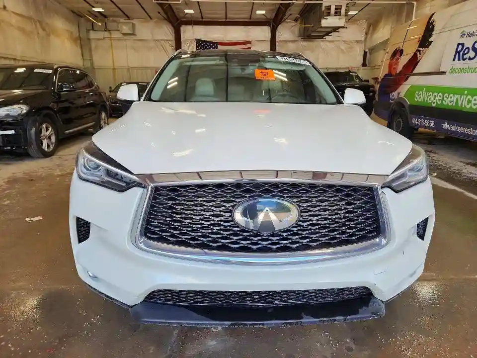 3PCAJ5M3XKF137177 2019 INFINITI QX50-4