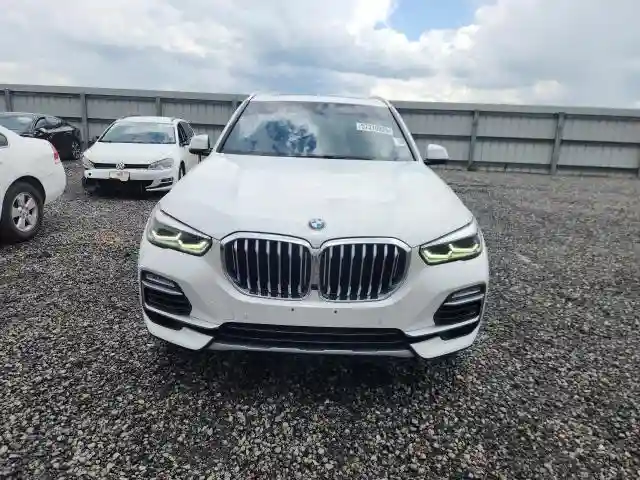 5UXCR6C50KLL10694 2019 BMW X5-4