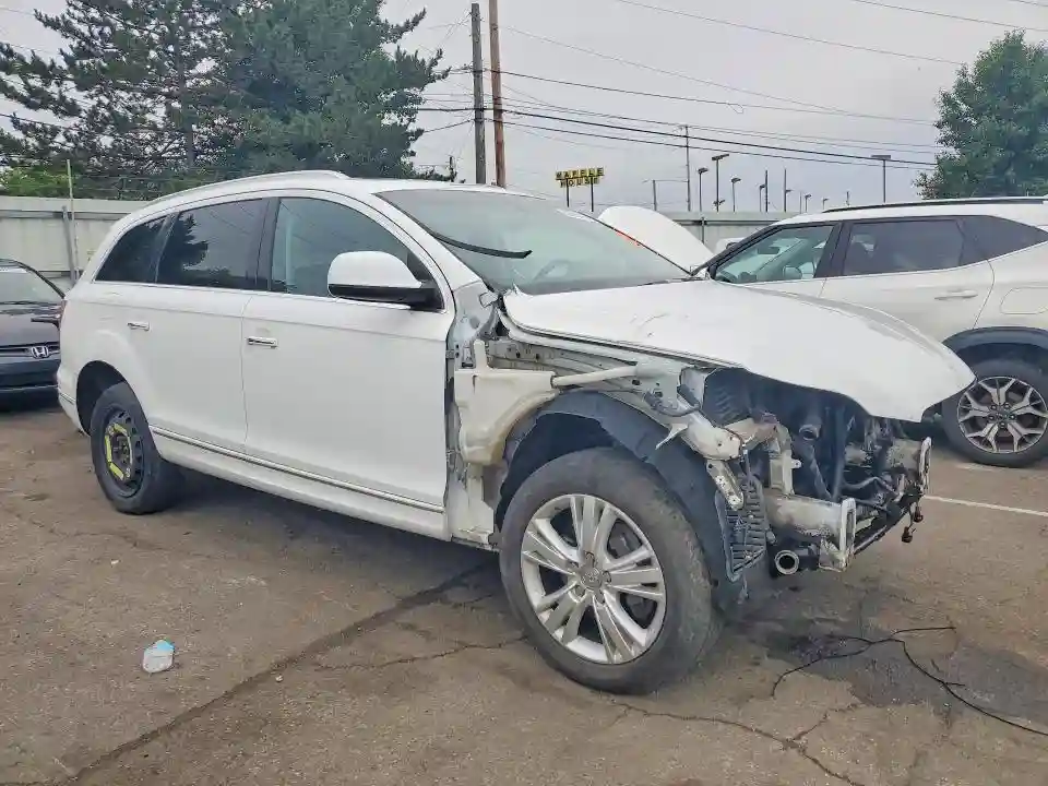 WA1LMAFE0BD007840 2011 AUDI Q7-3