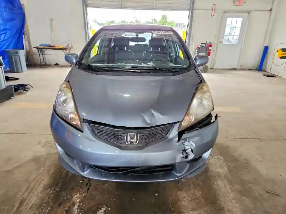 JHMGE8G5XBC005755 2011 HONDA FIT-4