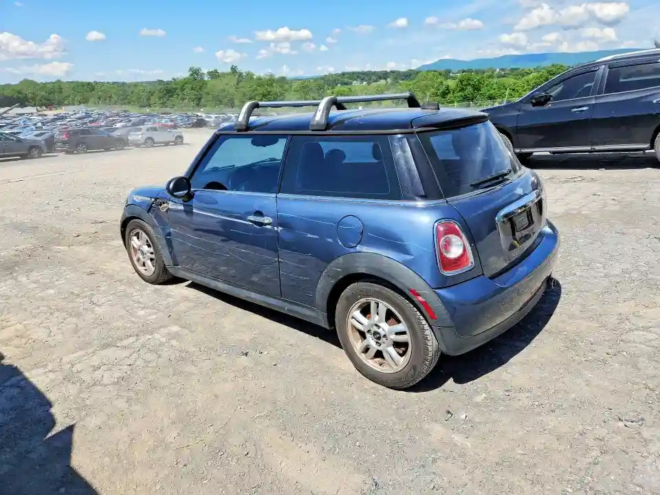 WMWSU3C59BT096957 2011 MINI COOPER-1