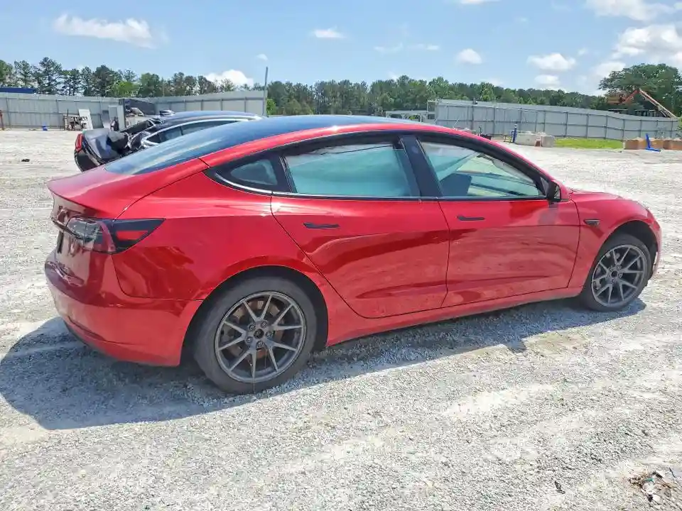 5YJ3E1EA3PF453899 2023 TESLA MODEL 3-2