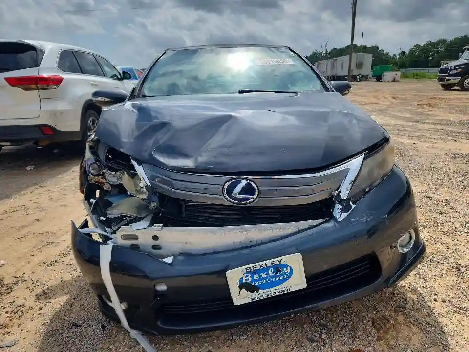 JTHBB1BA0A2017724 2010 LEXUS HS-4