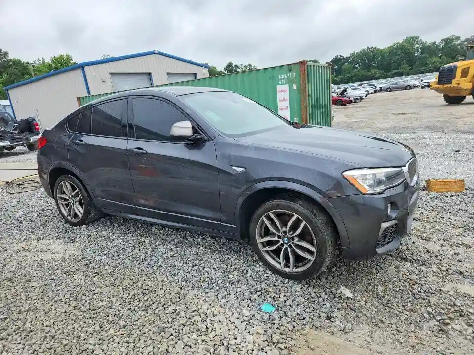 5UXXW7C53J0W65536 2018 BMW X4-3