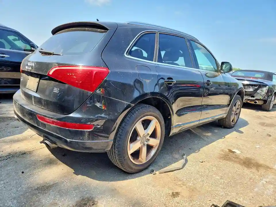 WA1LKAFP1AA048128 2010 AUDI Q5-2