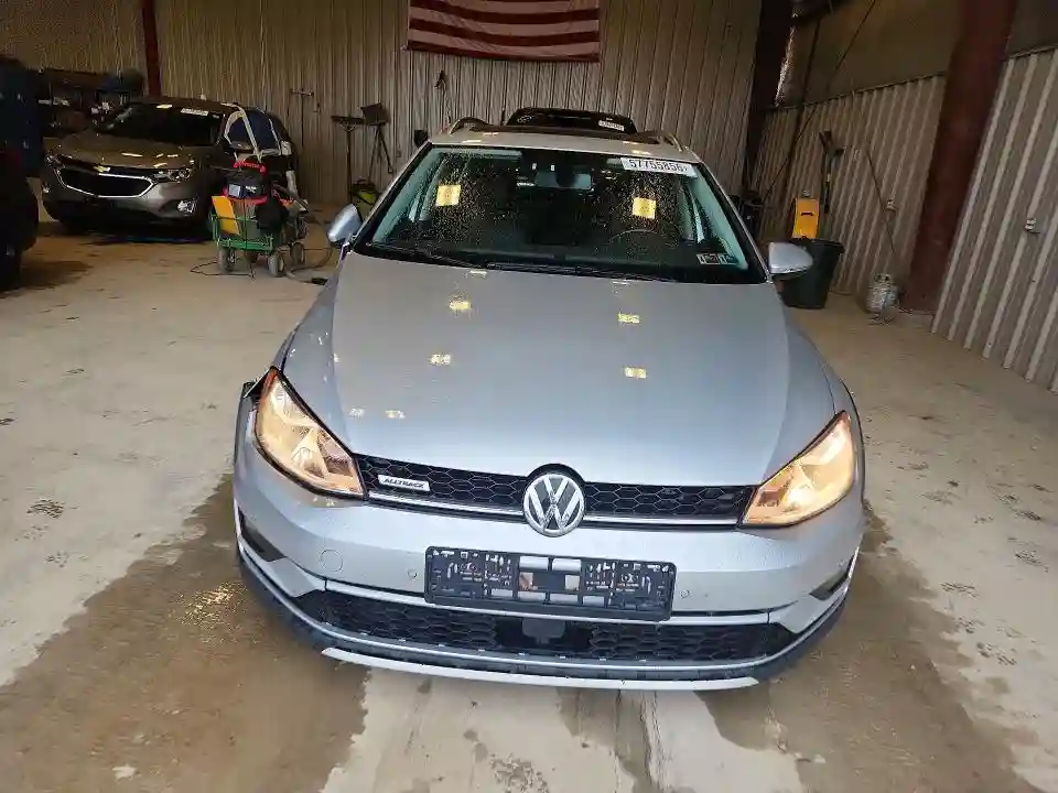 3VWH17AUXHM511425 2017 VOLKSWAGEN GOLF-4