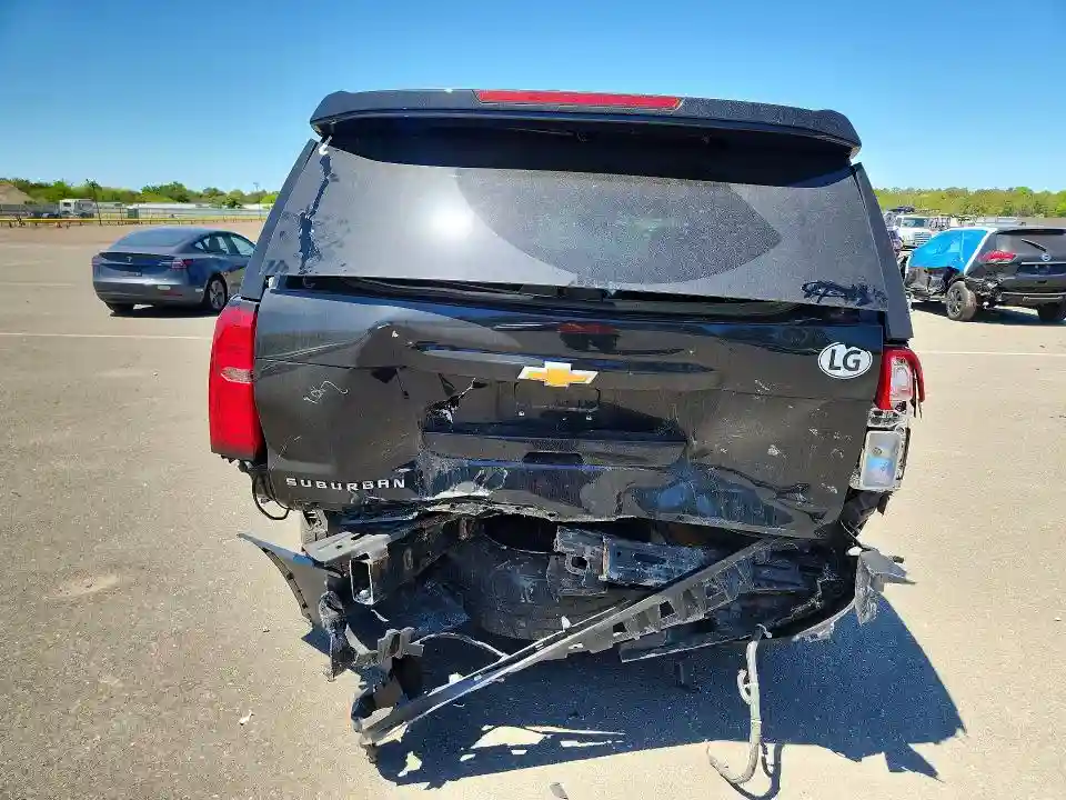 1GNSKHKC9HR343820 2017 CHEVROLET SUBURBAN-5