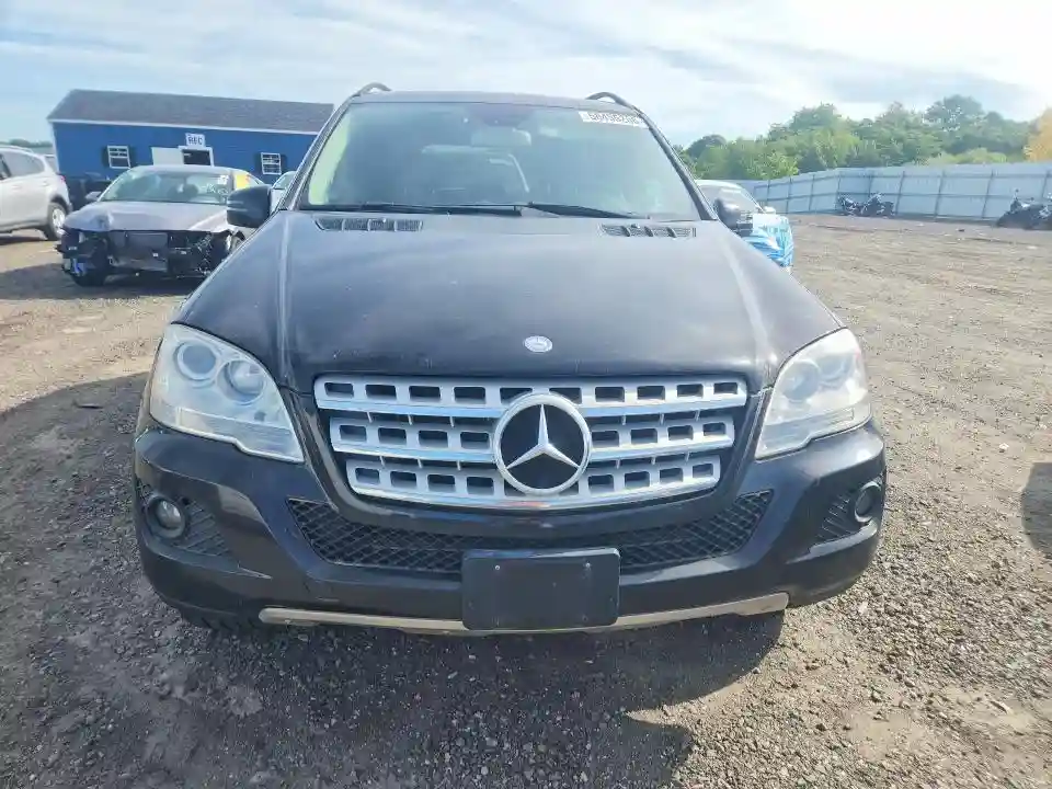 4JGBB8GB1BA684526 2011 MERCEDES-BENZ M-CLASS-4