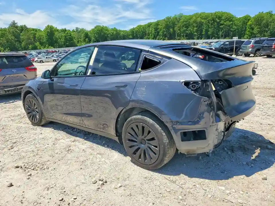 7SAYGDEE9PF836981 2023 TESLA MODEL Y-1