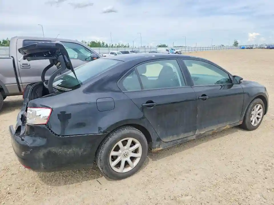 3VWDK7AJ3EM393134 2014 VOLKSWAGEN JETTA-2