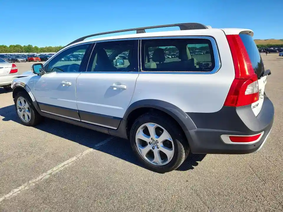 YV4902BZ5B1115153 2011 VOLVO XC70-1