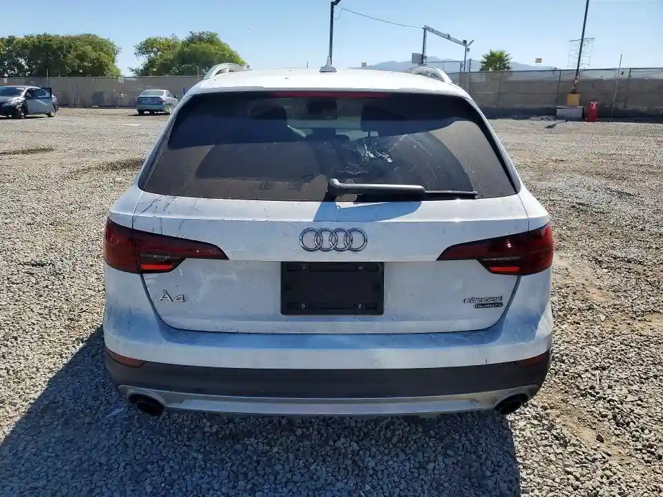 WA17NAF40JA077750 2018 AUDI A4-5