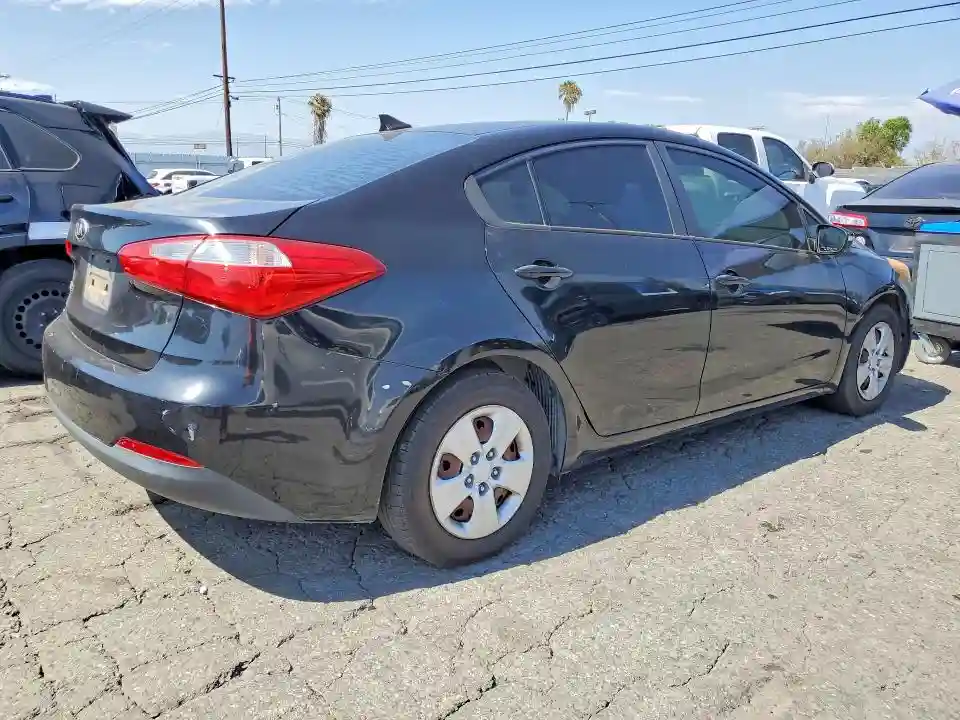 KNAFX4A6XF5422110 2015 KIA FORTE-2