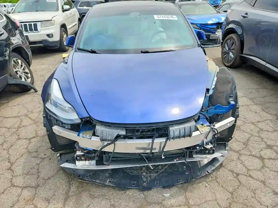 5YJ3E1EB5MF981335 2021 TESLA MODEL 3-4