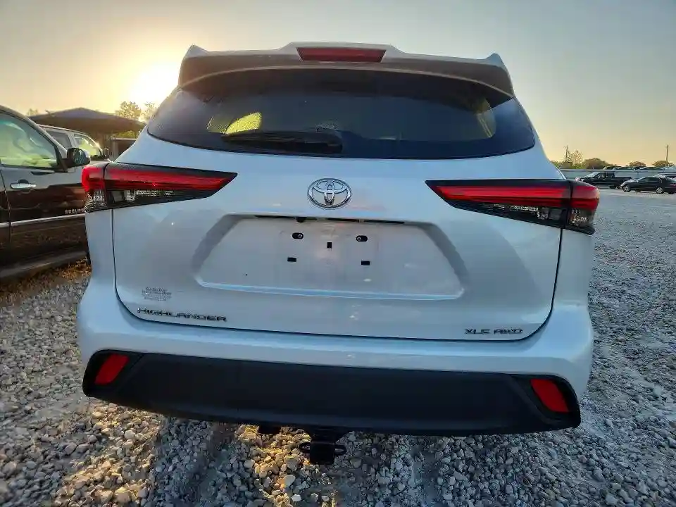5TDHZRBH2NS253762 2022 TOYOTA HIGHLANDER-5
