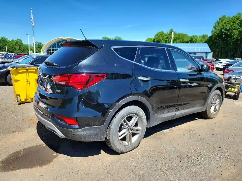 5NMZT3LB2JH084420 2018 HYUNDAI SANTA FE-2