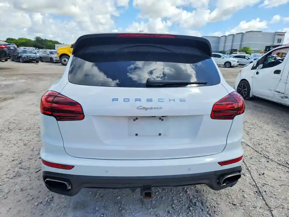 WP1AA2A2XJKA06969 2018 PORSCHE CAYENNE-5
