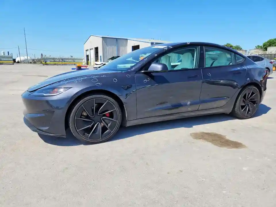 5YJ3E1ET5SF983365 2025 TESLA MODEL 3-0