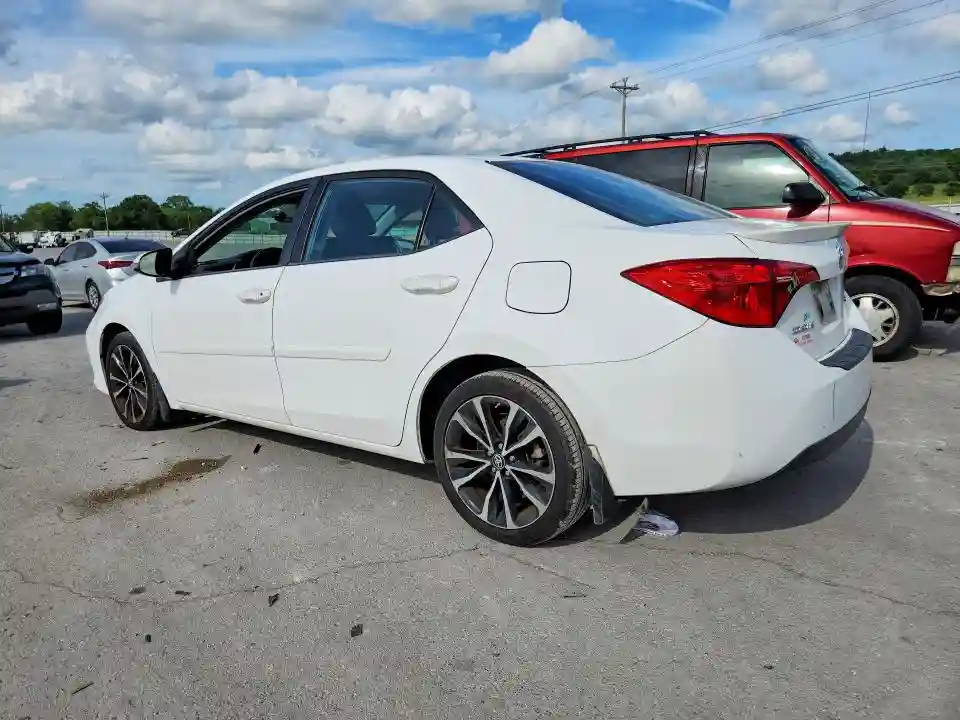 2T1BURHE6JC079702 2018 TOYOTA COROLLA-1