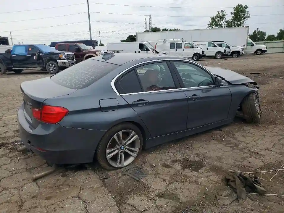 WBA3B9G53FNR93435 2015 BMW 3 SERIES-2