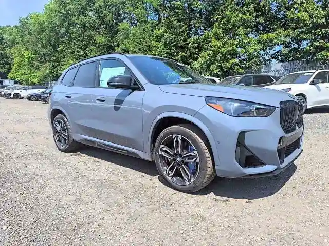 WBX13EF09T5515539 2026 BMW X1-2