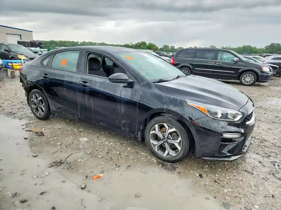 3KPF24AD4LE223747 2020 KIA FORTE-3