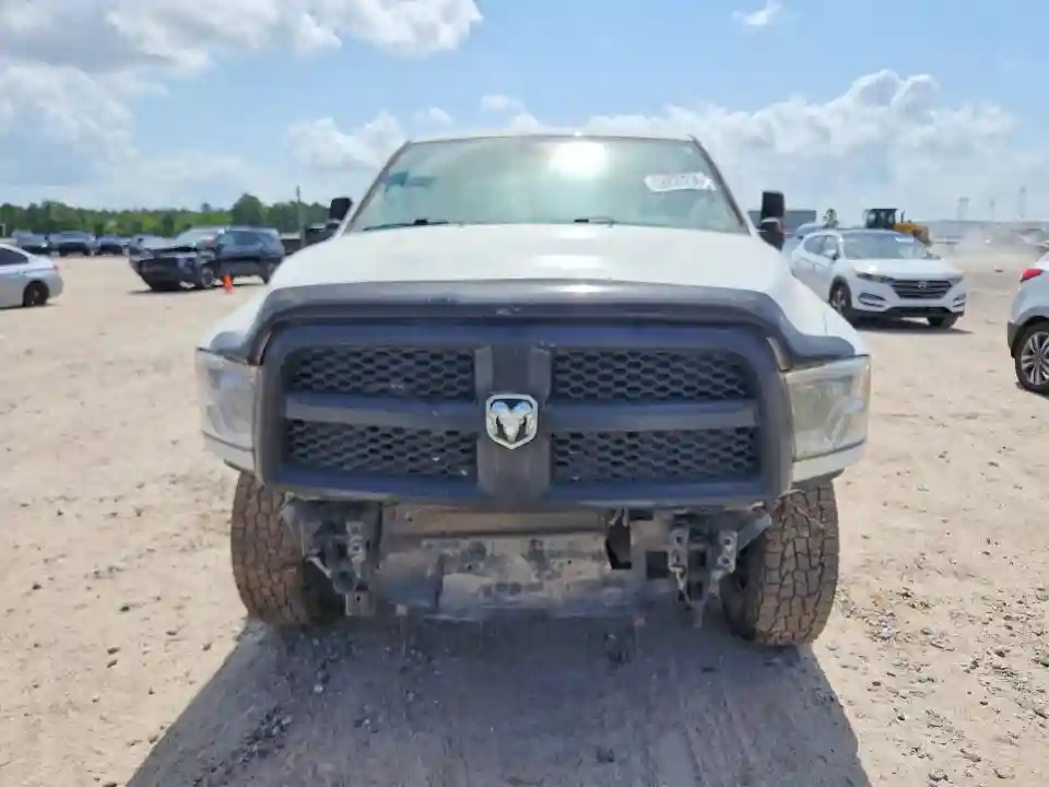 3C6UR5HJ1JG380620 2018 RAM 2500-4