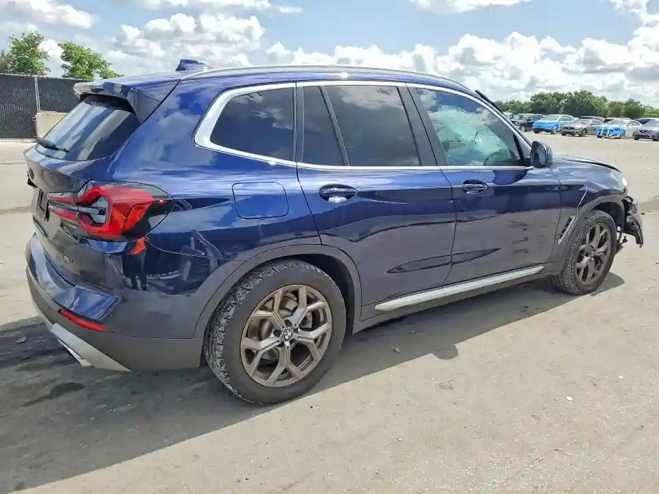 5UX43DP05N9J34543 2022 BMW X3-2