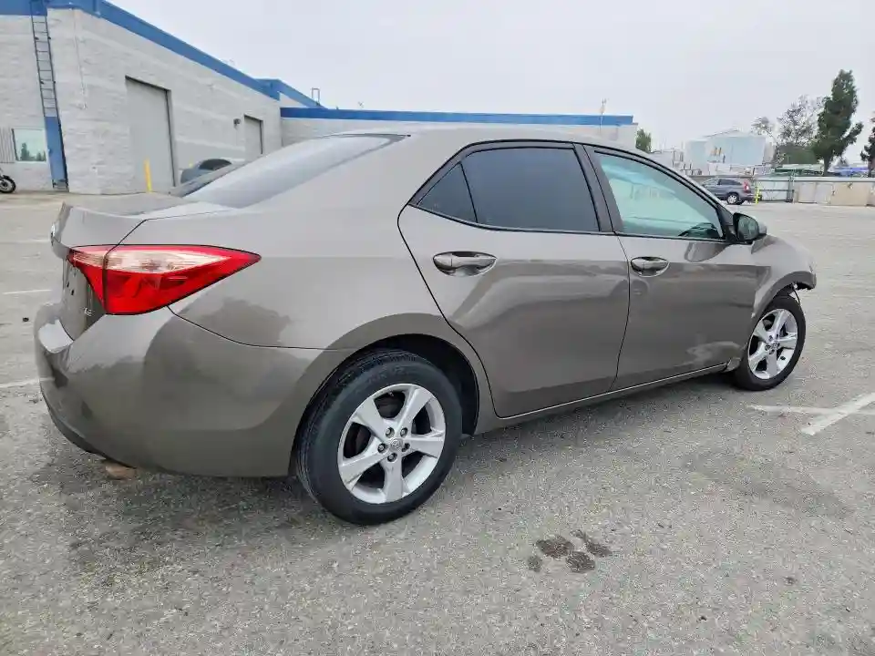 2T1BURHE1JC099579 2018 TOYOTA COROLLA-2
