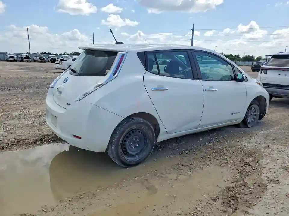 1N4AZ0CP2EC332763 2014 NISSAN LEAF-2