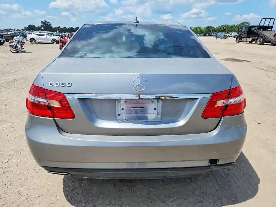 WDDHF5GB9AA167626 2010 MERCEDES-BENZ E-CLASS-5