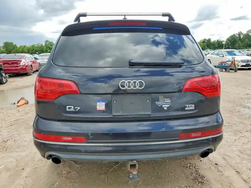 WA1VMAFE8CD002072 2012 AUDI Q7-5