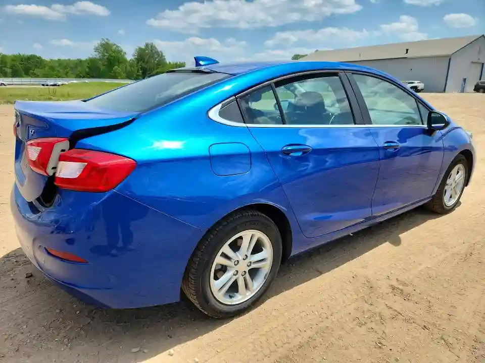 1G1BE5SM4H7142242 2017 CHEVROLET CRUZE-2
