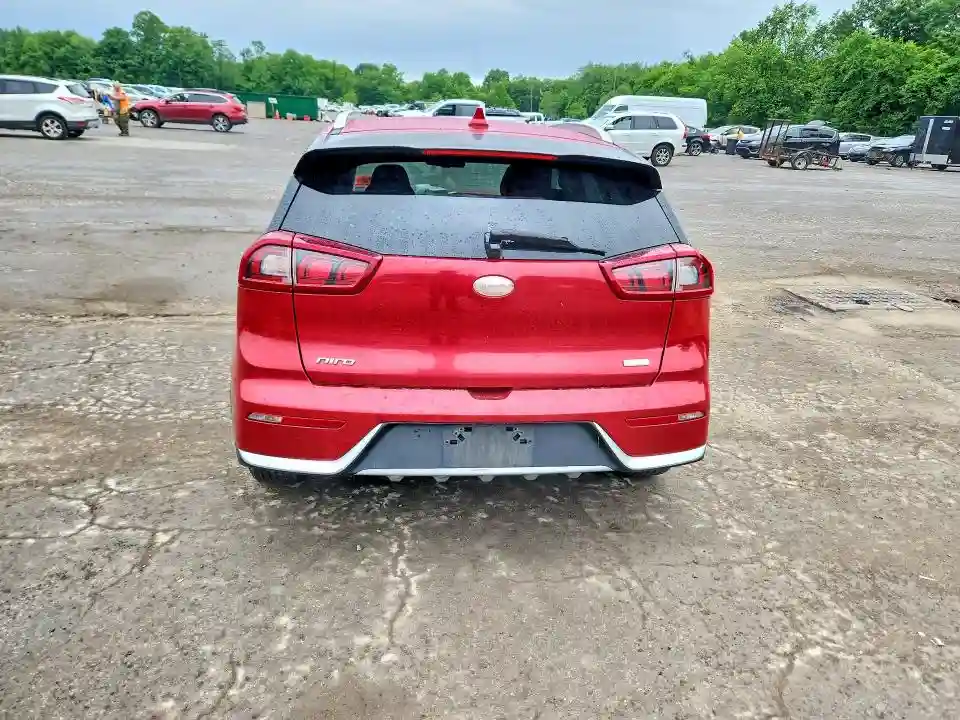KNDCC3LC4K5220260 2019 KIA NIRO-5
