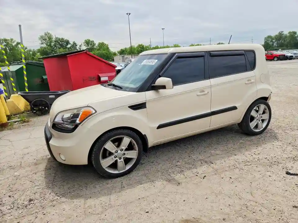 KNDJT2A25B7718256 2011 KIA SOUL-0