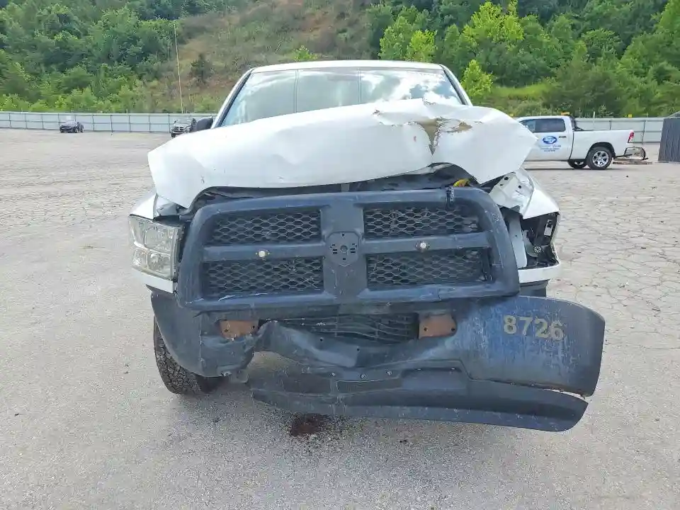 3C6TR5CT9GG177214 2016 RAM 2500-4