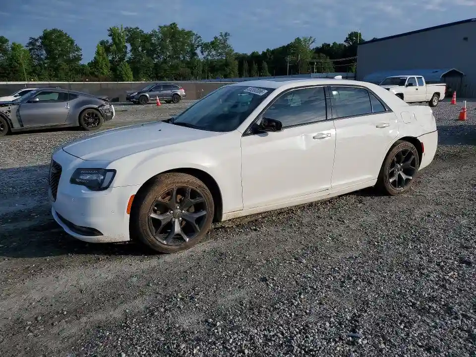 2C3CCABG3MH511826 2021 CHRYSLER 300-0