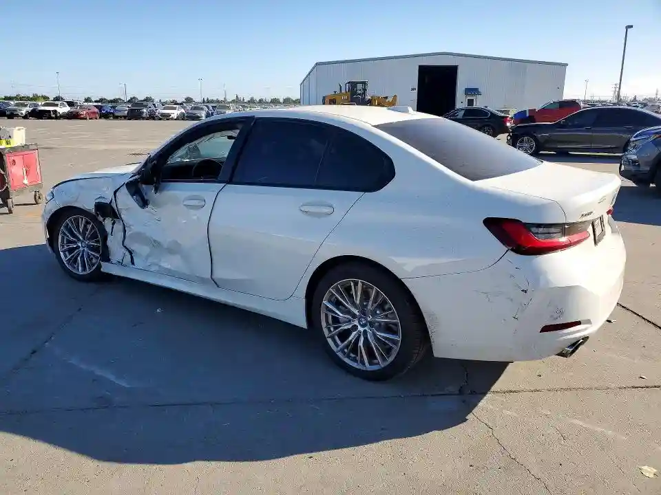 3MW39FS00P8C96654 2023 BMW 3 SERIES-1