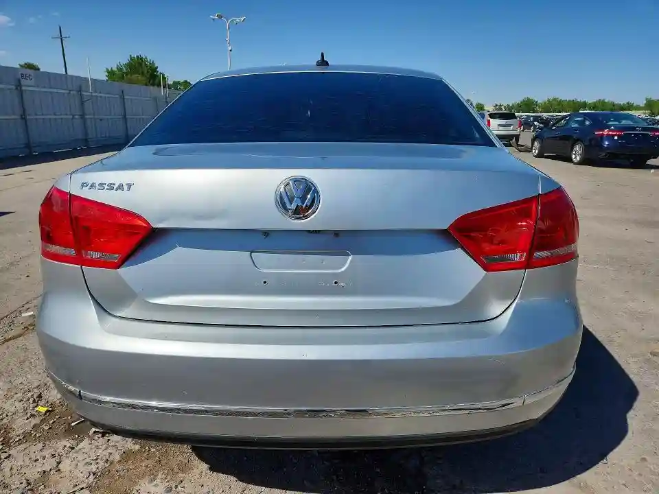 1VWCN7A32EC046870 2014 VOLKSWAGEN PASSAT-5