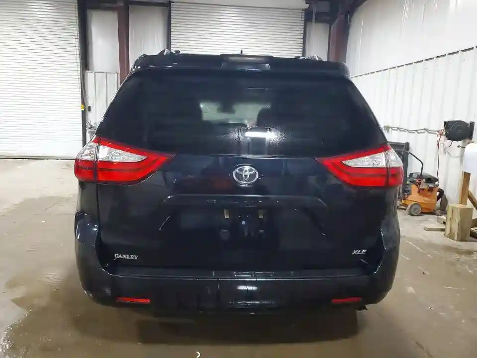 5TDYZ3DCXJS939590 2018 TOYOTA SIENNA-5