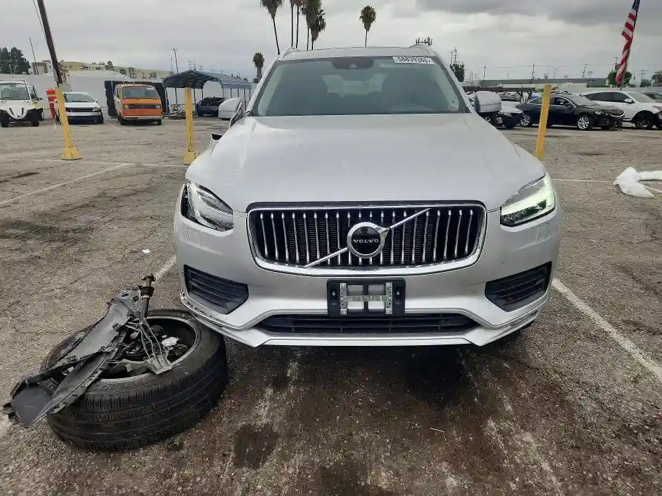YV4102PK0N1873088 2022 VOLVO XC90-4