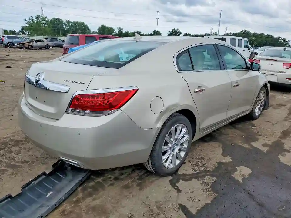1G4GC5E33DF186203 2013 BUICK LACROSSE-2
