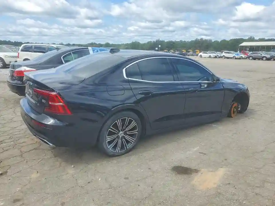 7JRL12FL2NG160307 2022 VOLVO S60-2
