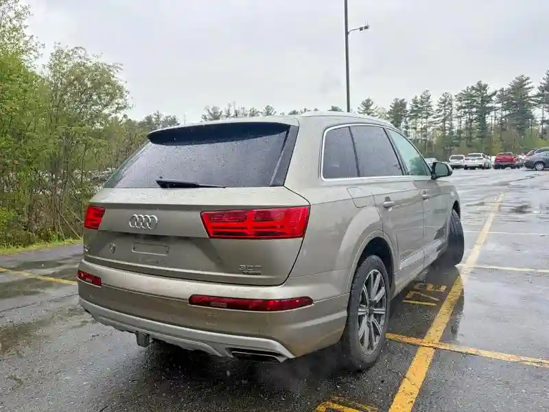 WA1LAAF77HD007630 2017 AUDI Q7-3