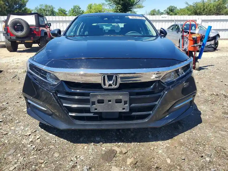 1HGCV3F17KA007946 2019 HONDA ACCORD-4