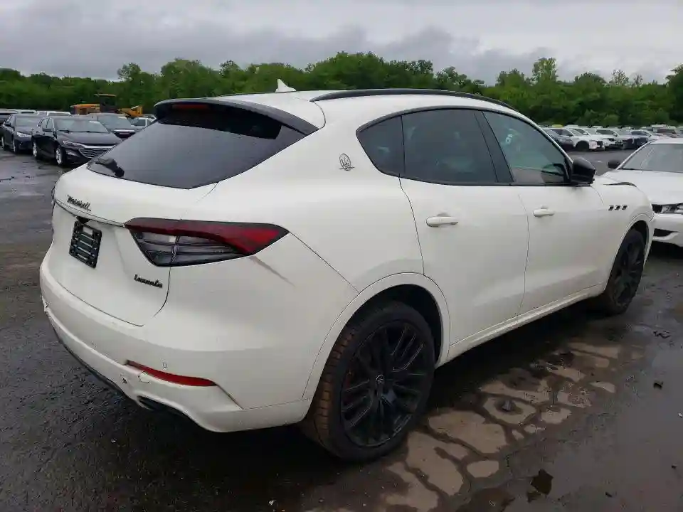ZN661YUAXMX364785 2021 MASERATI ALL MODELS-2
