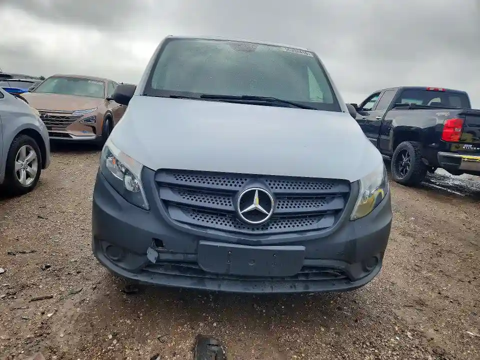 W1YV0BEY4L3749902 2020 MERCEDES-BENZ METRIS-4