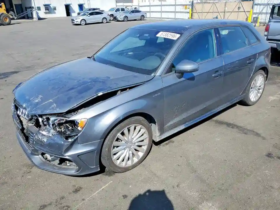 WAUUPBFF0GA132827 2016 AUDI A3-0