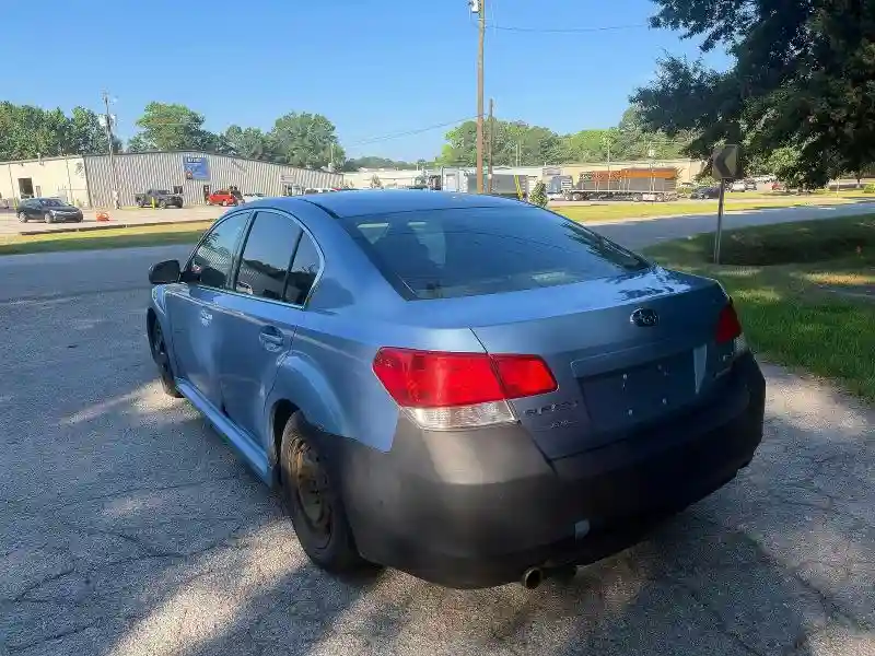4S3BMBA63B3252452 2011 SUBARU LEGACY-2