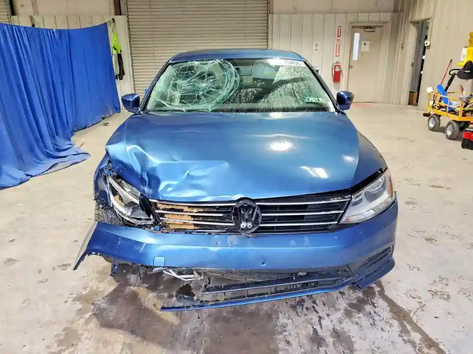 3VW1K7AJ4FM219867 2015 VOLKSWAGEN JETTA-4